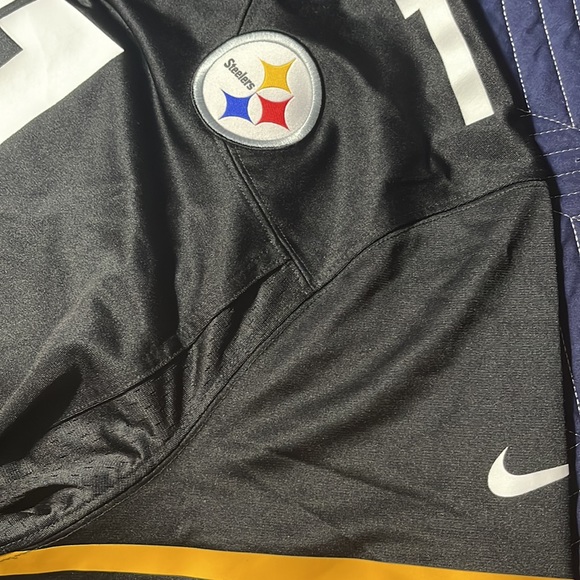 Pittsburgh Steelers Football Jersey - Picture 5 of 6
